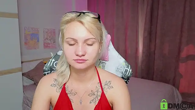 Snapshot of Cameronlovely_ chatting on September 2025 07:52:02 AM Cameronlovely online show from September 2025 07:52:02 AM