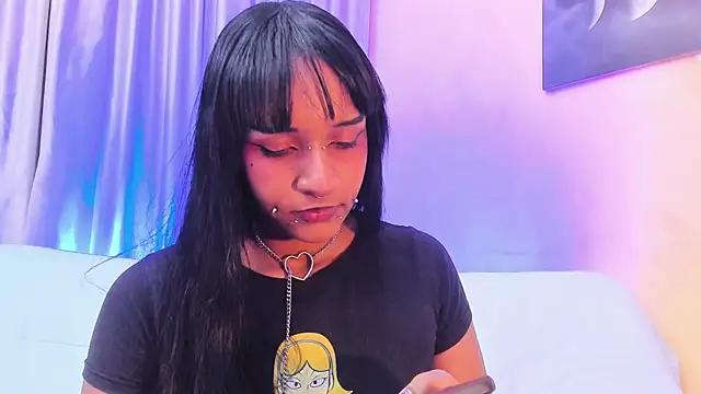 Saraa Graham online show from October 2025 08:53:02 PM