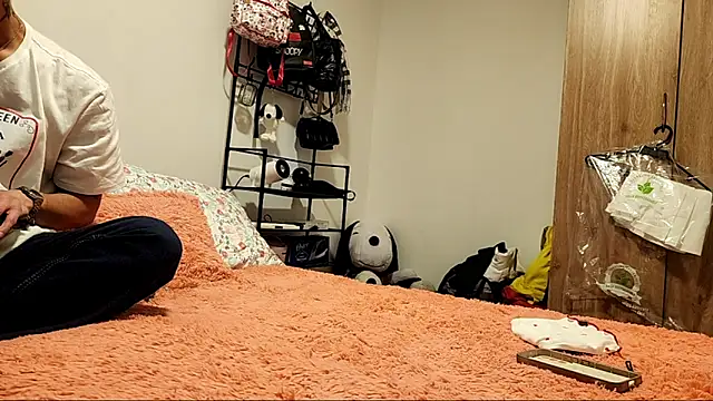 Snapshot of GingerRedxxx chatting on February 2026 03:43:01 AM GingerRedxxx online show from February 2026 03:43:01 AM