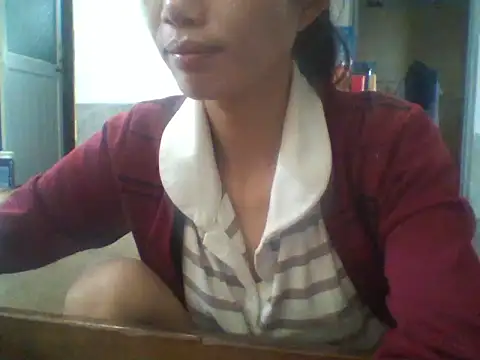 Snapshot of Lyly999 chatting on October 2025 12:44:02 AM Lyly999 online show from October 2025 12:44:02 AM