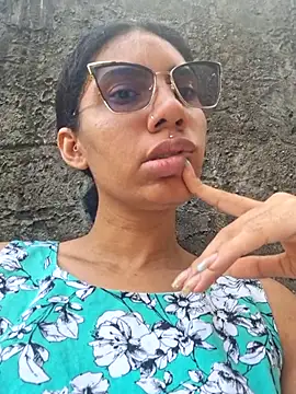 RavenShyfit online show from October 2025 04:19:02 PM