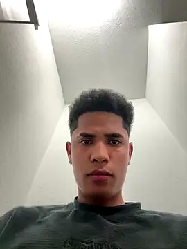 fuego01 online show from December 2025 06:40:01 AM