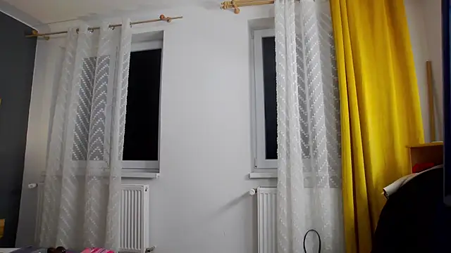 Jessica White  online show from November 2025 04:46:01 AM