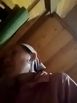 Snapshot of TinTin321 chatting on September 2025 12:39:01 PM TinTin321 online show from September 2025 12:39:01 PM