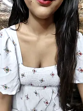 Indian-Aleena online show from October 2025 03:34:02 PM