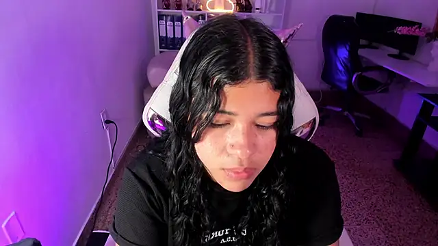 Ivy nt online show from October 2025 06:06:01 PM