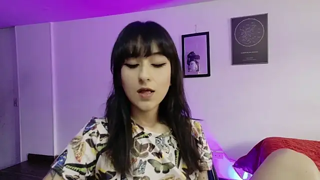 atenea dragon   online show from April 2026 08:42:02 PM