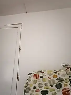 Vera Elle online show from September 2025 03:38:01 PM