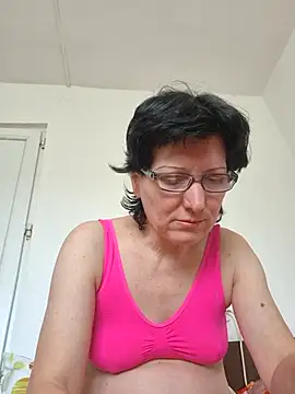 Vera Elle online show from February 2026 12:54:01 PM