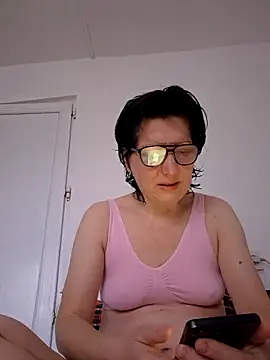 Vera Elle online show from March 2026 05:13:01 AM