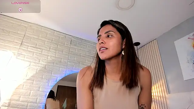 scarletbaker  online show from September 2025 07:07:02 PM