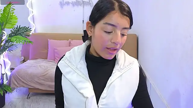 Lalalutsy tay online show from October 2025 07:36:02 PM