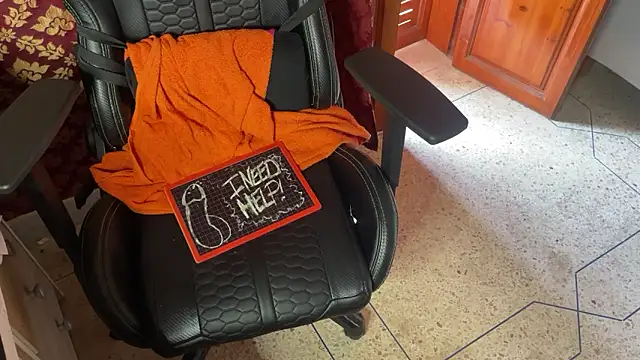 JUSTFORRICH online show from October 2025 02:02:02 PM