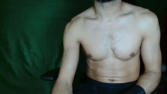 JUSTFORRICH online show from March 2026 04:07:02 PM