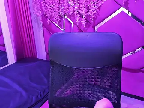  NYX 18 online show from September 2025 08:09:02 PM
