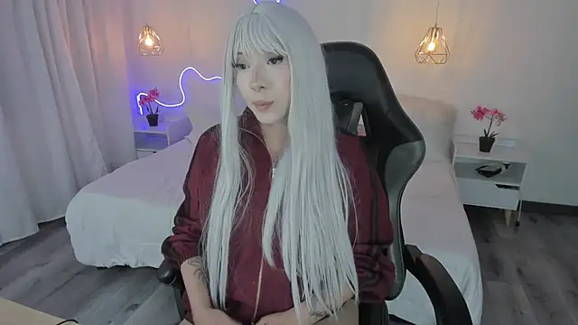 Noahcryptic online show from November 2025 04:59:02 AM