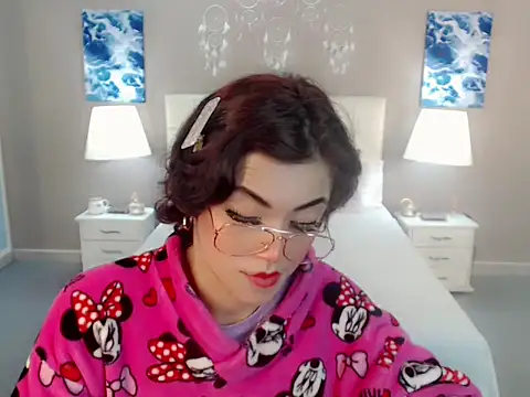 Snapshot of nathalialoes1 chatting on November 2025 01:53:02 PM nathalialoes1 online show from November 2025 01:53:02 PM