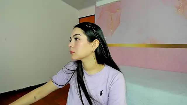 milk candy18 online show from September 2025 01:01:01 PM