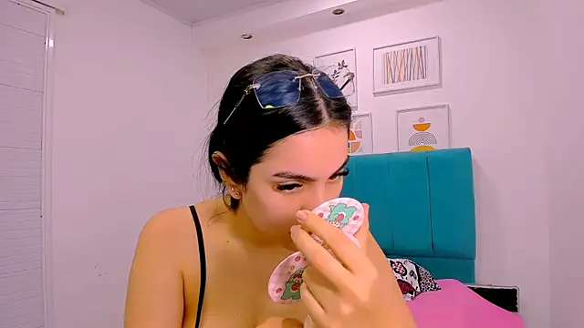 milk candy18 online show from December 2025 10:46:02 AM