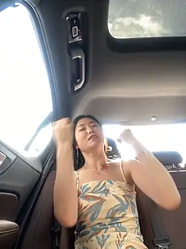 xtt1689999 online show from October 2025 02:42:02 AM