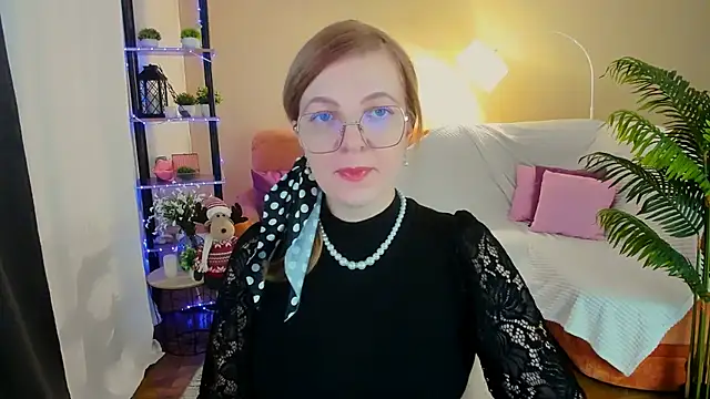 YourUniverser online show from December 2025 09:25:01 AM