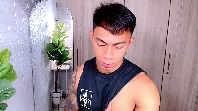 PinooyMilker online show from October 2025 01:55:02 AM