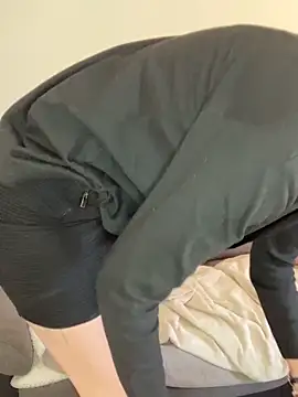 Lesamantssexy online show from February 2026 03:37:02 PM