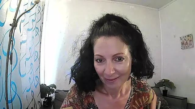 Snapshot of ValleriWind chatting on July 2026 04:27:02 AM ValleriWind online show from July 2026 04:27:02 AM