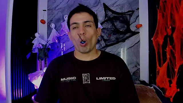 William Steel  online show from October 2025 03:58:02 AM