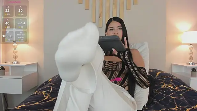 natachadiaz  online show from October 2025 11:33:02 AM