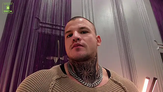 Snapshot of OliverSport chatting on December 2024 03:31:02 PM OliverSport online show from December 2024 03:31:02 PM