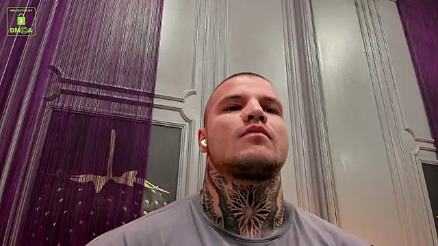 Snapshot of OliverSport chatting on December 2024 10:37:02 AM OliverSport online show from December 2024 10:37:02 AM