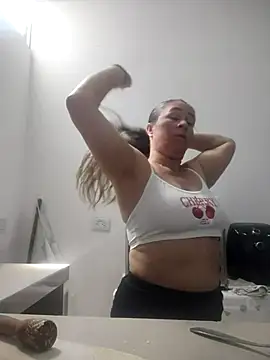 Nala1986 online show from October 2025 05:02:02 PM