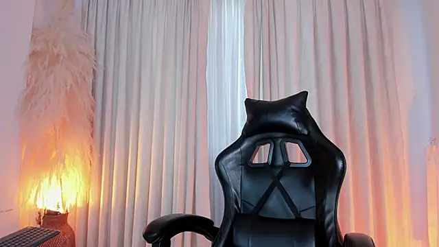 JulienSaint online show from September 2025 11:56:01 AM