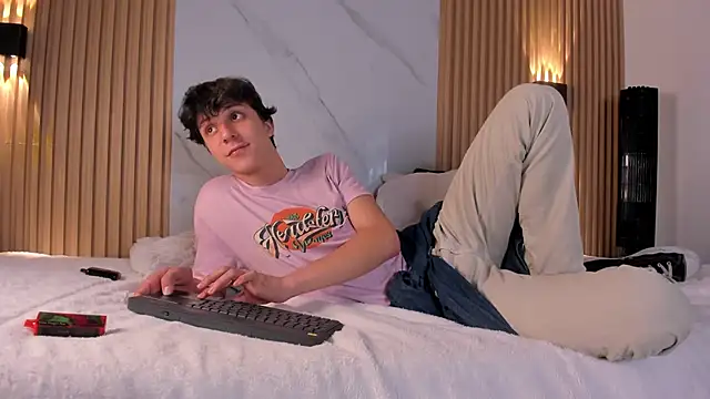 IM DAREN online show from November 2025 03:16:02 AM