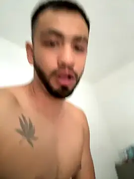 Yinigi online show from October 2025 08:28:02 PM