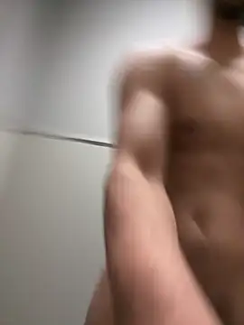 Yinigi online show from October 2025 02:32:02 AM