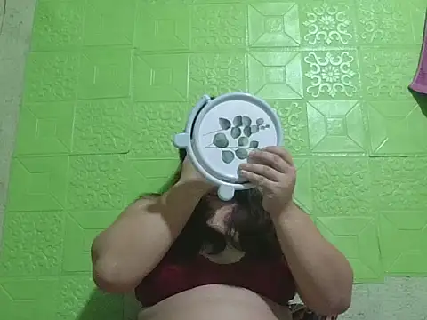 Snapshot of prettywetmom88 chatting on September 2025 11:48:01 AM prettywetmom88 online show from September 2025 11:48:01 AM