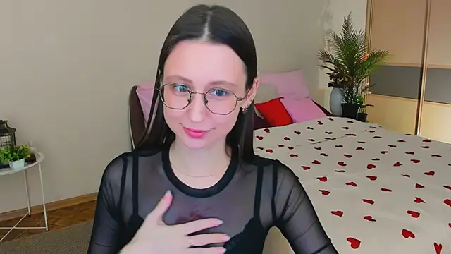 YourLovellyStory online show from June 2026 01:15:01 PM