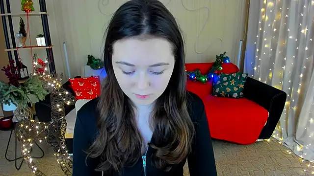 AlluringLookk online show from December 2025 05:18:02 PM