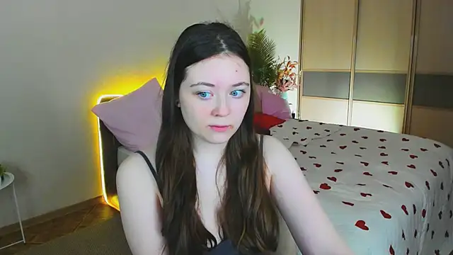 Snapshot of AlluringLookk chatting on April 2026 04:34:02 PM AlluringLookk online show from April 2026 04:34:02 PM