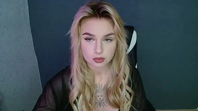 Snapshot of AngelicaHollywood chatting on September 2025 07:57:01 PM AngelicaHollywood online show from September 2025 07:57:01 PM