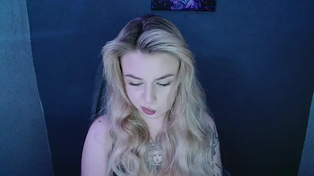 Snapshot of AngelicaHollywood chatting on September 2025 09:37:02 PM AngelicaHollywood online show from September 2025 09:37:02 PM