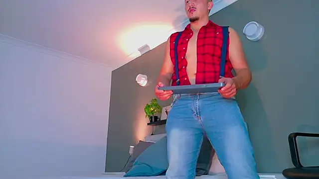 MrFox   online show from October 2025 07:37:01 PM