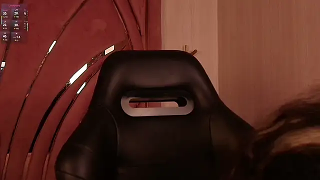 Emilia Bons online show from February 2026 02:35:01 PM