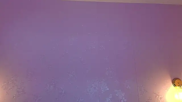 Emilia Bons online show from April 2026 01:42:02 AM