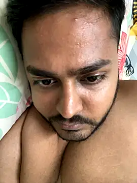 Snapshot of blrguychub chatting on November 2025 01:06:02 PM blrguychub online show from November 2025 01:06:02 PM