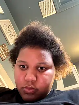 chocolate bella online show from October 2025 04:51:01 PM