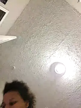 chocolate bella online show from April 2026 03:28:02 AM