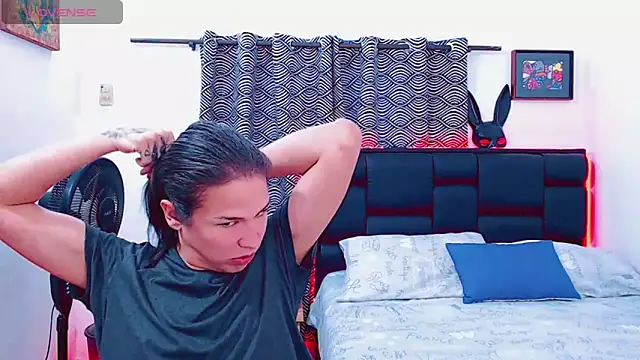 Azley sweet online show from April 2026 01:50:02 PM